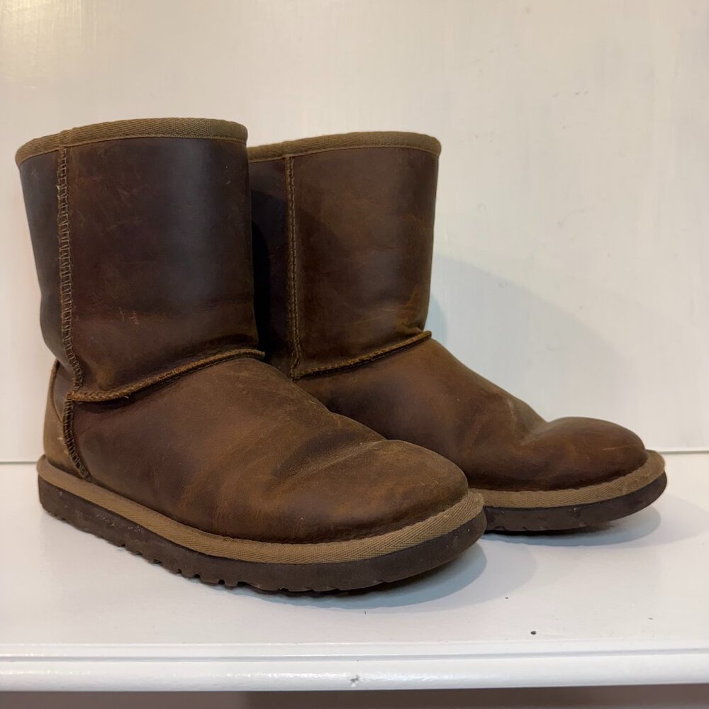 Ugg Boots Classic Short Leather Brown Women's  Size 6